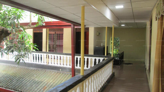 Hotel Surasa, Kurunegala