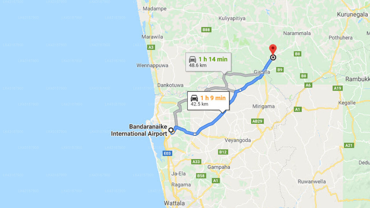 Transfer between Colombo Airport (CMB) and Hotel Dambadeniya, Dambadeniya