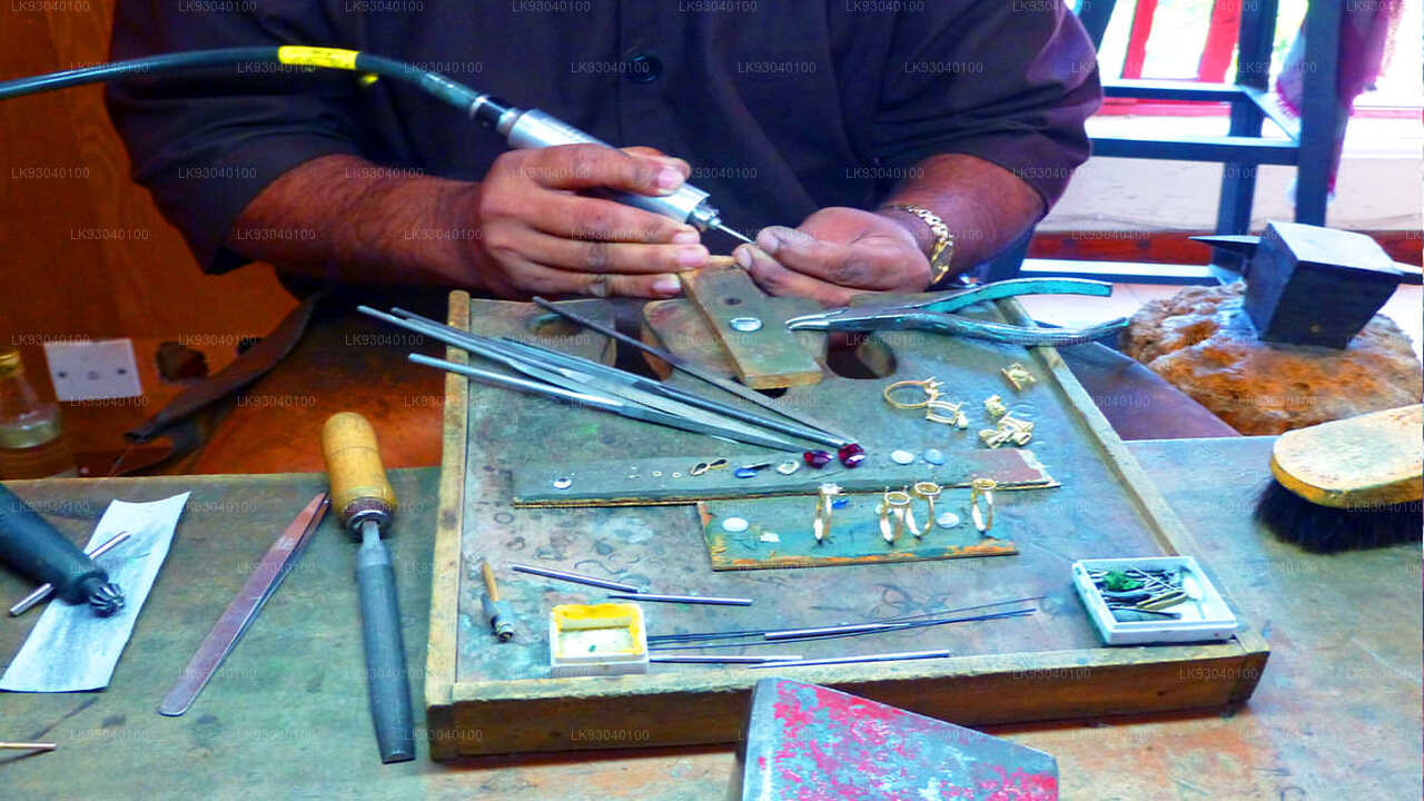 Gems and Jewellery Workshop from Galle